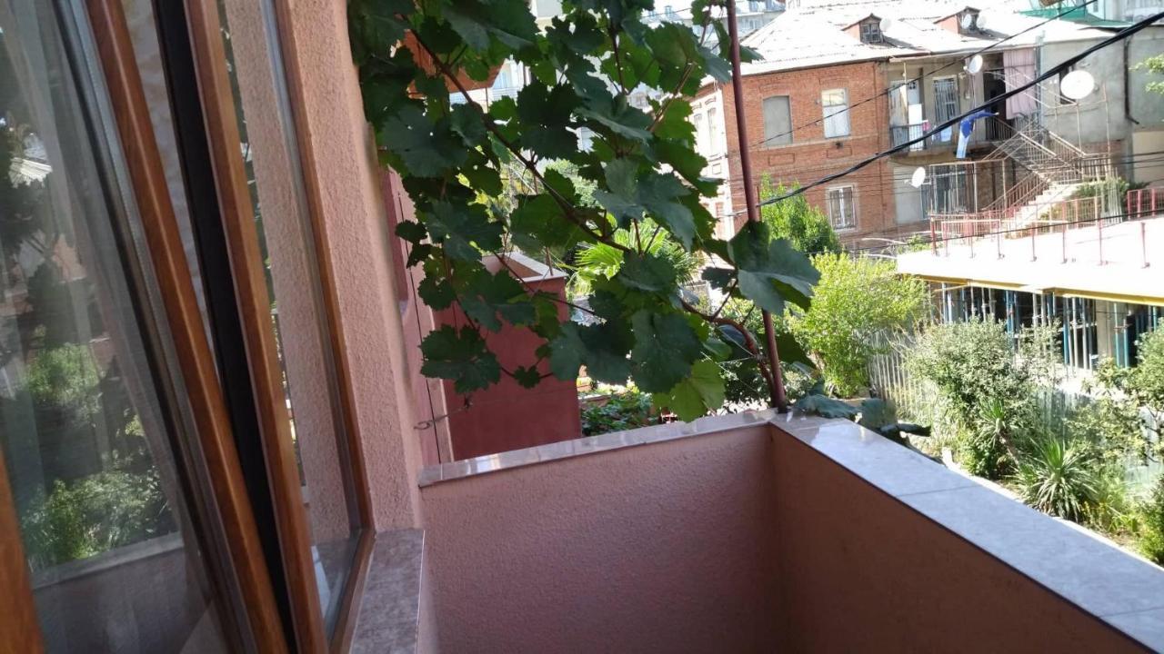 Aparthotel Otin Tbilisi Buitenkant foto