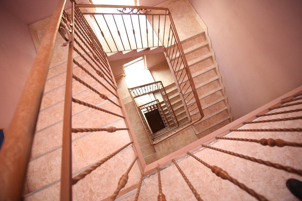 Aparthotel Otin Tbilisi Buitenkant foto